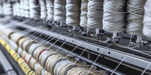 欧瑞康中国区总裁王军 中国化学纤维行业潜力巨大，推动服装产业升级